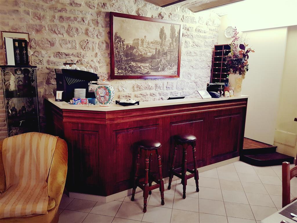Hotel Ponte San Vittorino อัสซิซี ภายนอก รูปภาพ