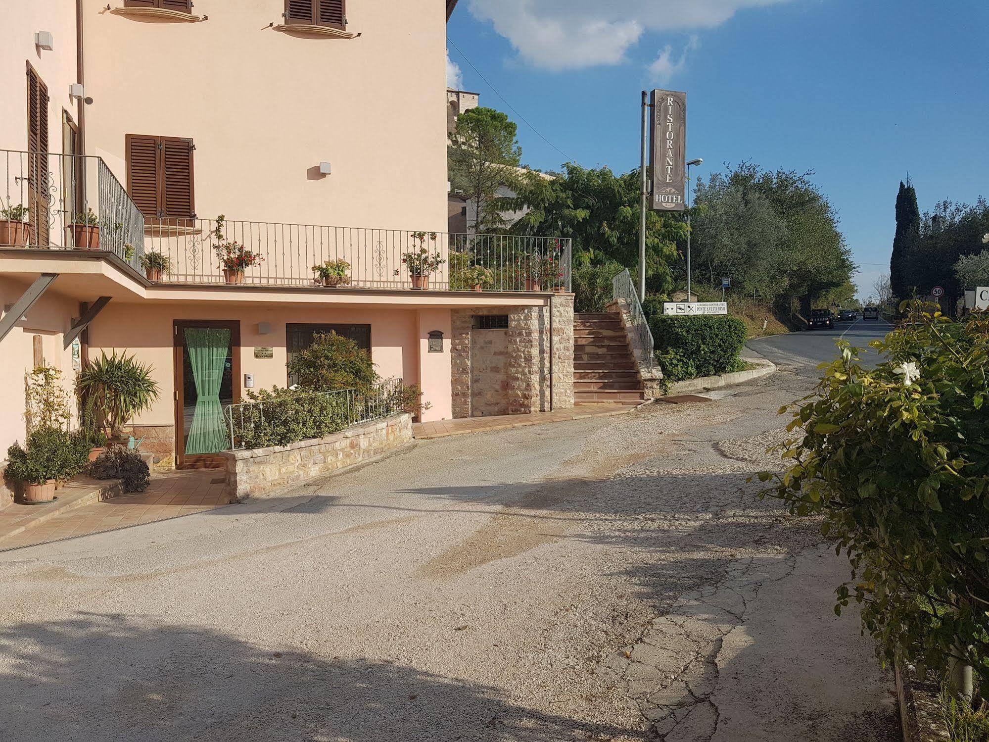 Hotel Ponte San Vittorino อัสซิซี ภายนอก รูปภาพ